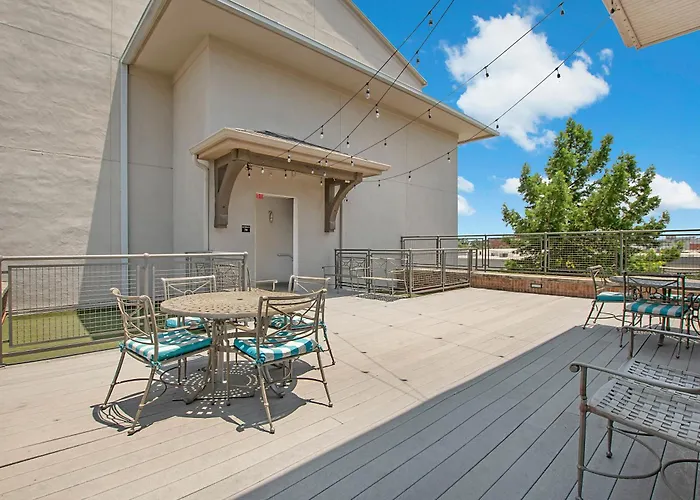 Vanity 2 Bedroom Loft Downtown Ft Worth *